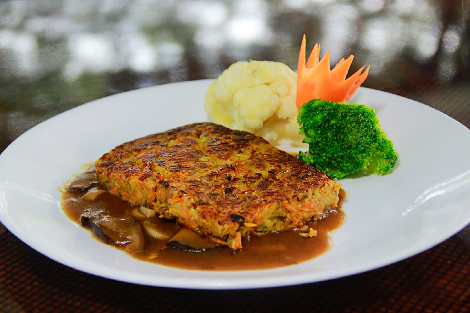 VEGAN SALISBURY STEAK (Vegan,Diabetic-Friendly with Reduced Carbs/Sugar)